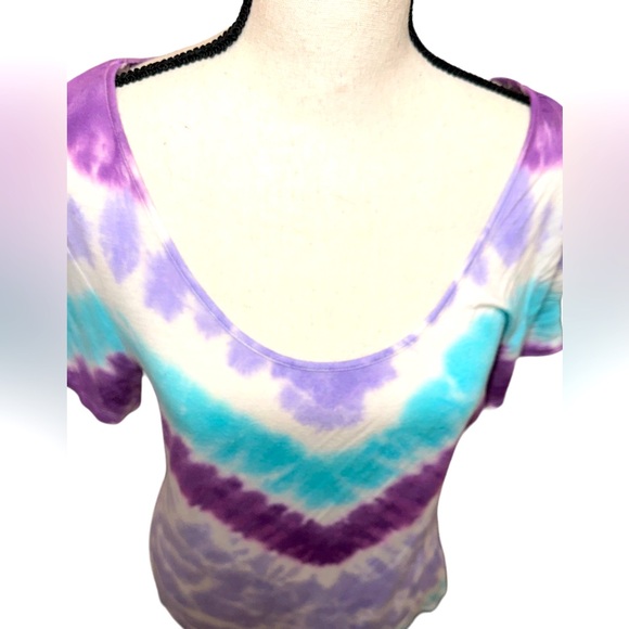 New Directions Colorful Purple Blue Tie Dye Open Back Bow Women’s Shirt Large - Picture 4 of 7